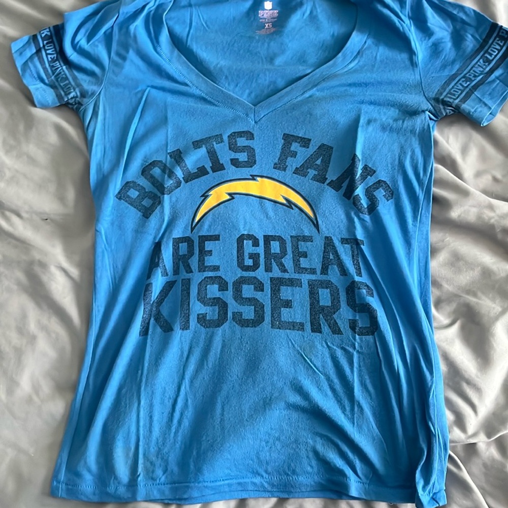 San Diego Los Angeles bolts fan are great kissers v neck from Victoria secret